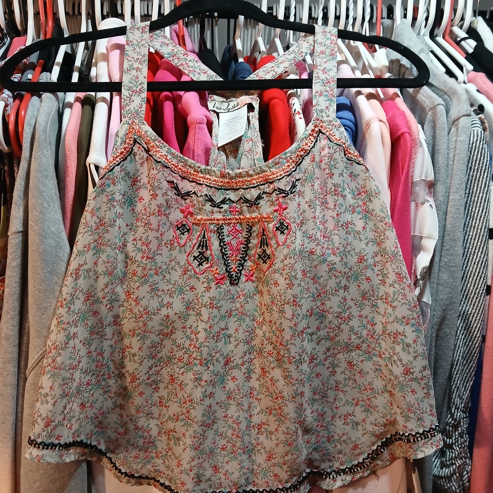 ☀️ 3 For $15 Love Squared Floral Embroidered Tank Top
